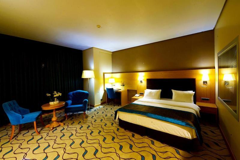 Margi Hotel Edirne Exterior foto A room at the hotel
